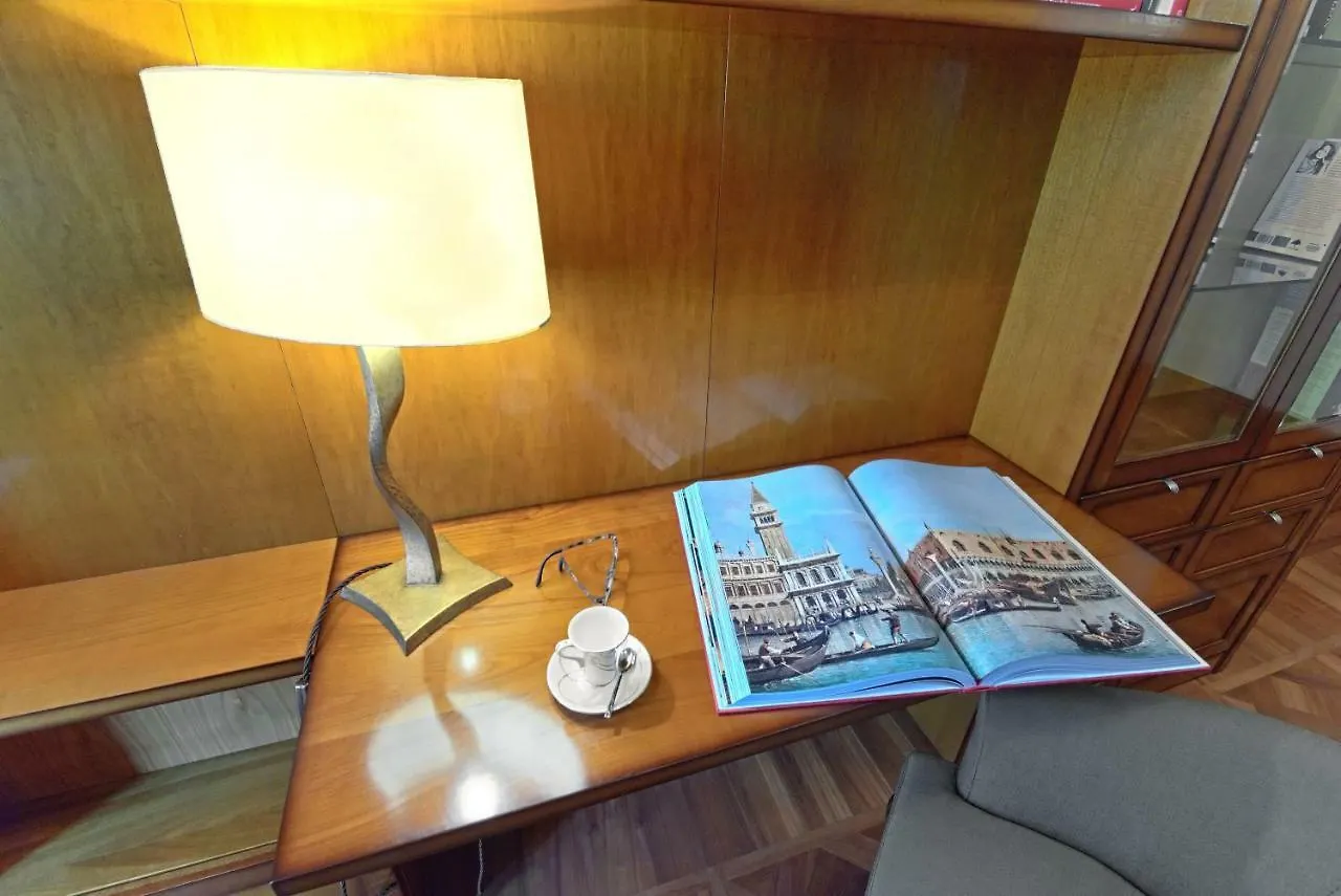 Ca' Venar Apartment Venice